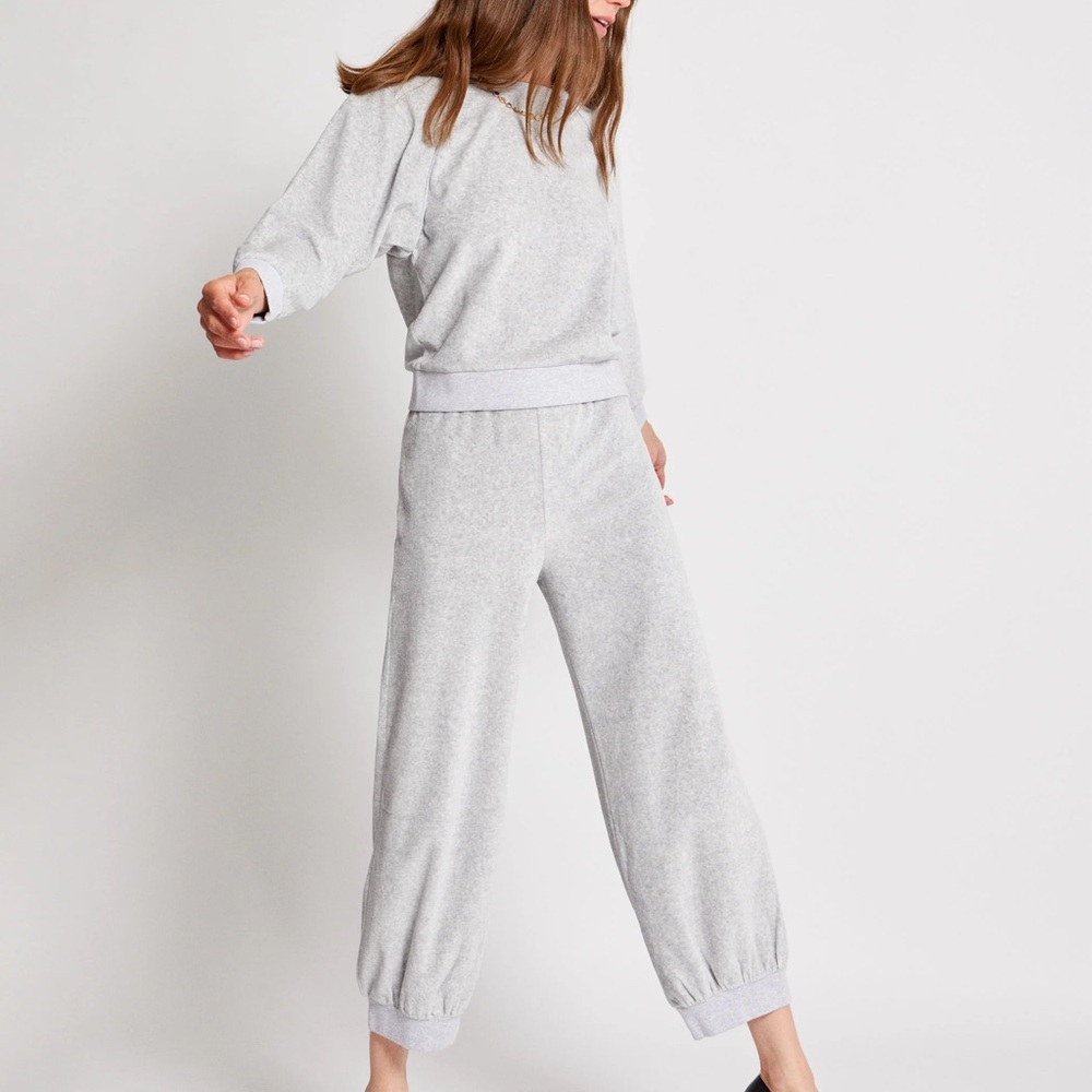 Suzie Kondi 3/4 Sleeve Sweatshirt + Tosk Sweatpants